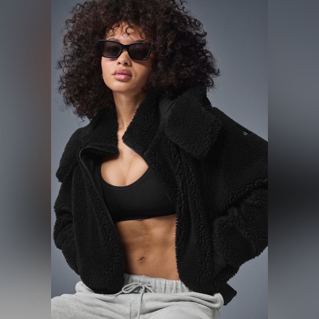 Alo Yoga Nwt Foxy Sherpa Jacket Full Zip, Removable Hood, Zipper Pocket Black S